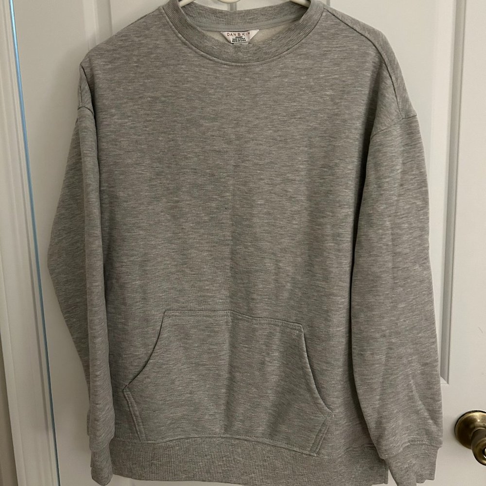 Danskin Sweatshirt - Medium